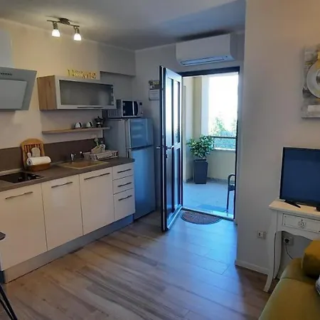 Alea Apartment