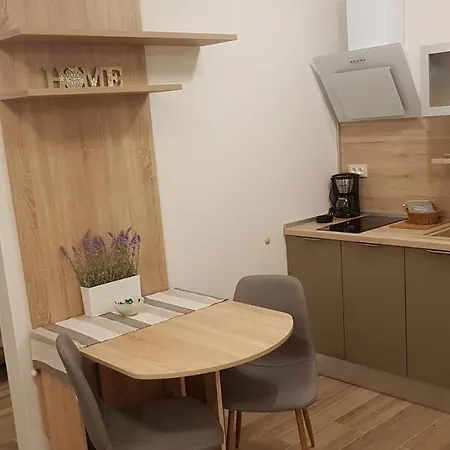 Apartment Alea *